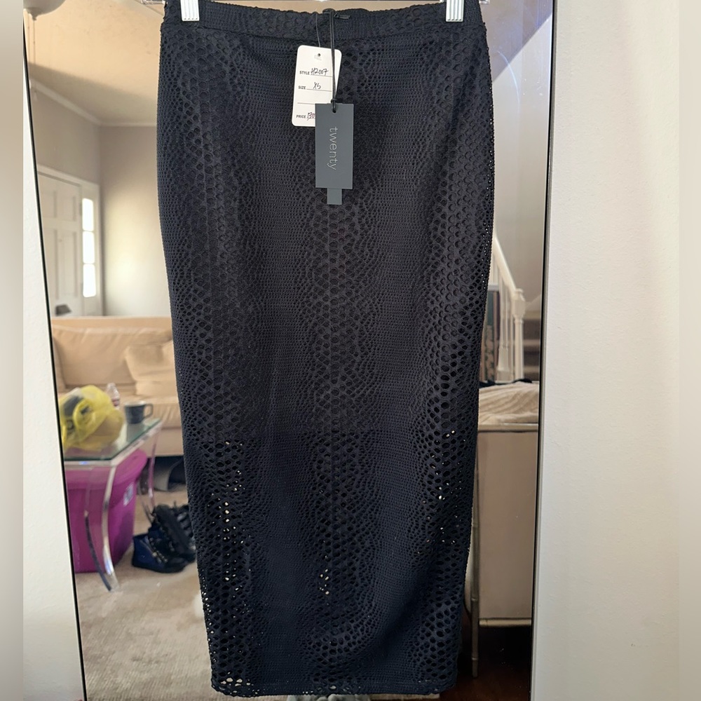 Brand:Twenty/size XS/black pencil skirt